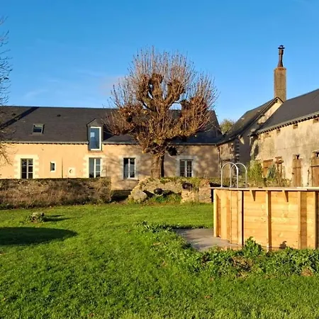 Grand En Campagne Avec Etang *