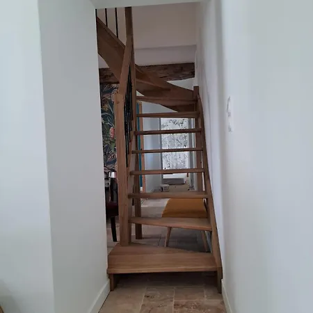 بيت للعطل Grand En Campagne Avec Etang