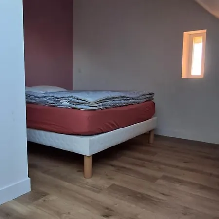 بيت للعطل Grand En Campagne Avec Etang Bouere