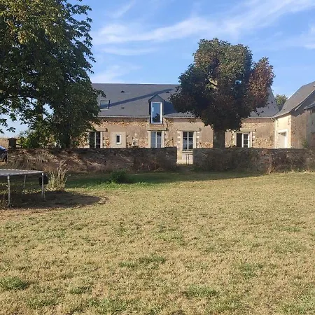 Hébergement de vacances Grand En Campagne Avec étang Bouere